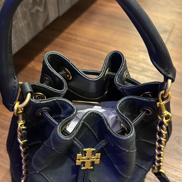 Tory Burch Pre Owned Black Fleming Soft Leather Bucket Bag with short/long strap - Picture 5 of 14